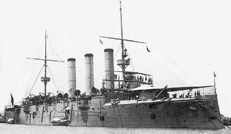Foto del crucero protegido Carlos V. Colección de don Alfredo Aguilera.